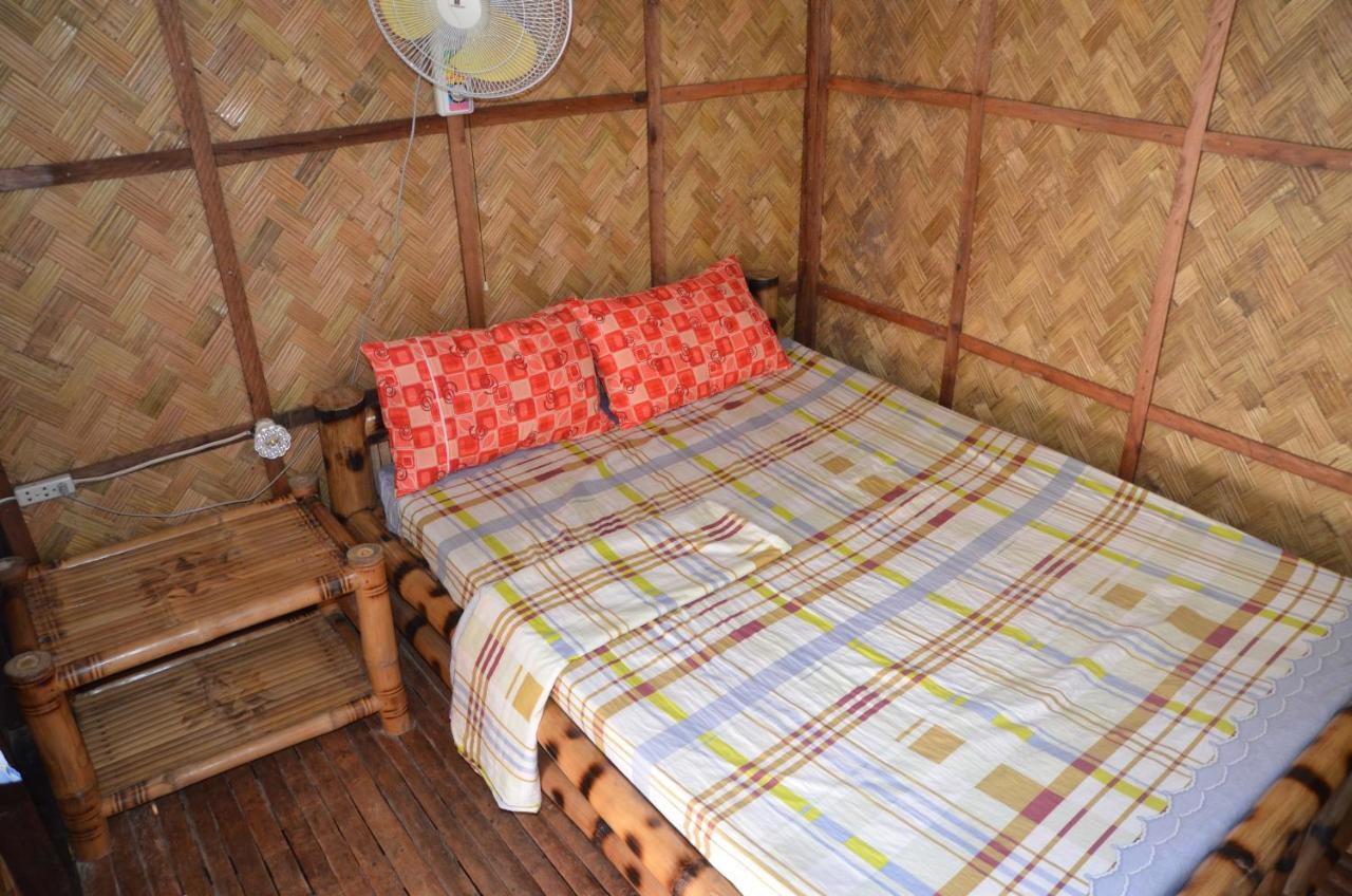Coron Backpacker Guesthouse Екстер'єр фото